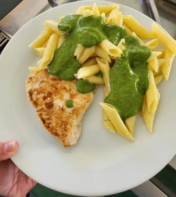 Salut breakfast lunch & coffee