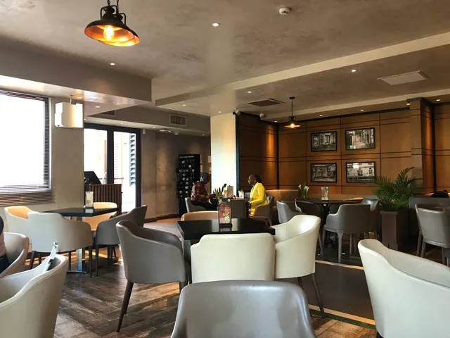 Caramel Café & Lounge - Acacia