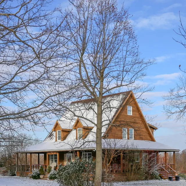 Cedar Farm Inn Bed and Breakfast