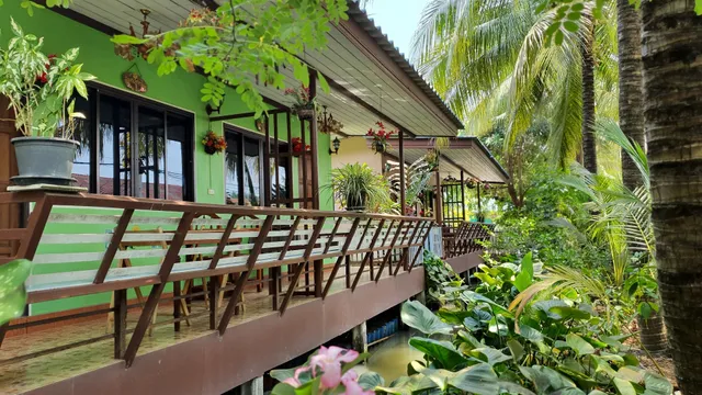 Garden House & Resort Style