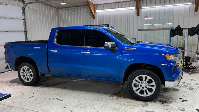 Lloyd’s Premier Auto Styling