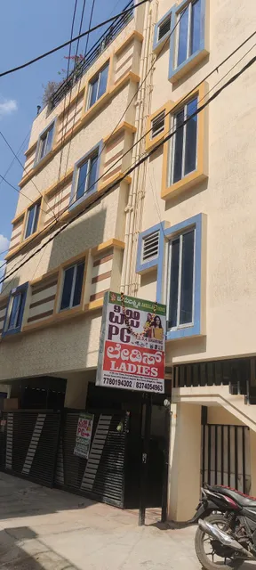 JAYA LAKSHMI PG FOR LADIES