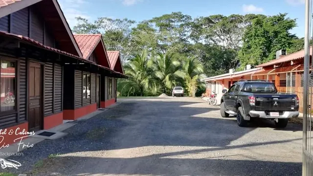 Hostel y Cabinas Río Frío