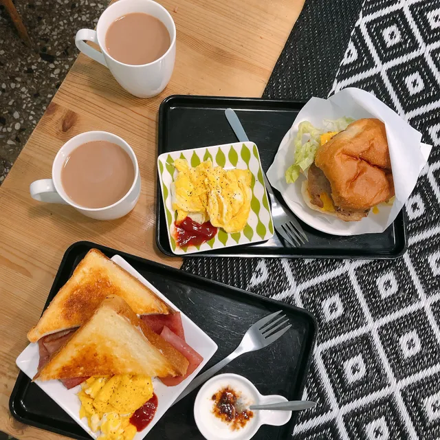 單眼皮双眼皮早餐輕食