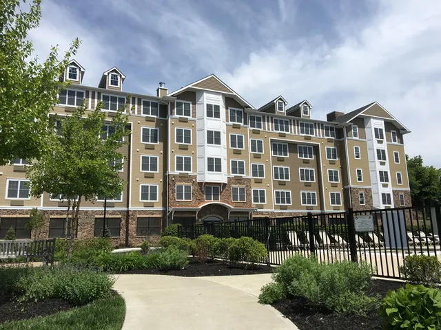 River Edge at Garfield | Luxury Garfield NJ Apartments