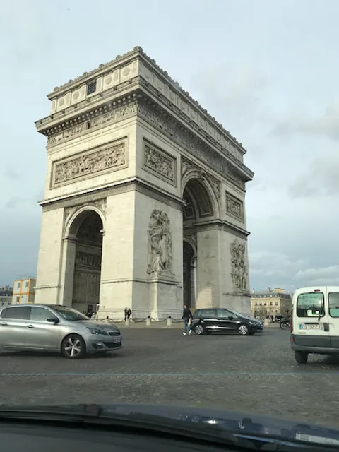 Rue de l'Arc de Triomphe