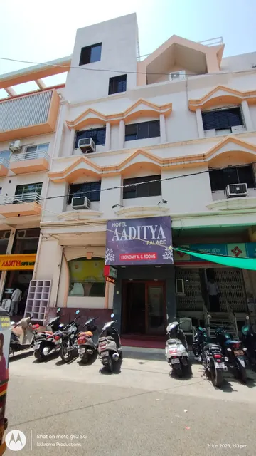 Hotel Aaditya Palace