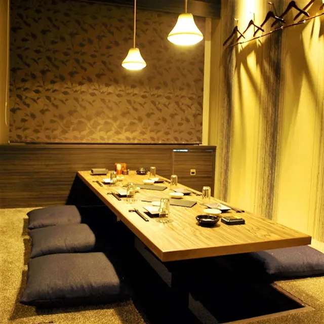 Rakuzo Ochanomizu Ekimae