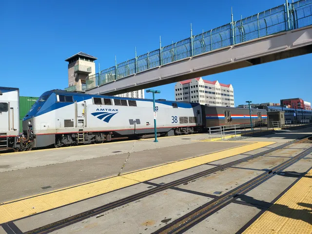Emeryville Amtrak Station