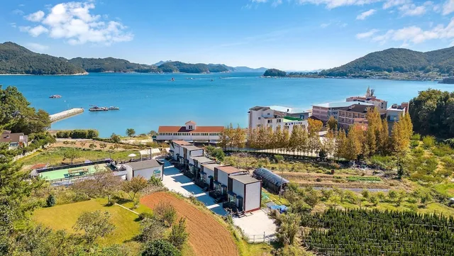 Namhae Seven House Pension