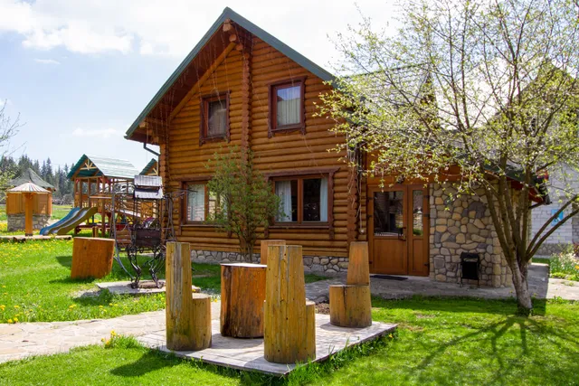 Guest House "U Vasylyny i Romana"