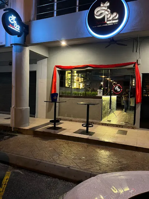 Zignature 22 Restaurant & Bar