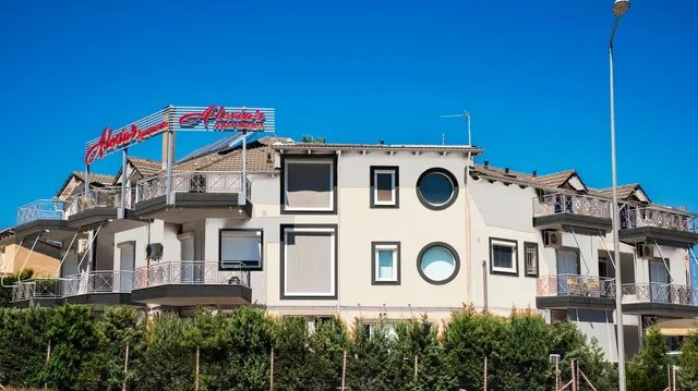 ALEXIAS APARTMENTS