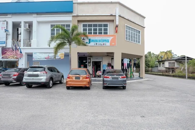 OYO 90180 Gemilang Hotel Kerteh