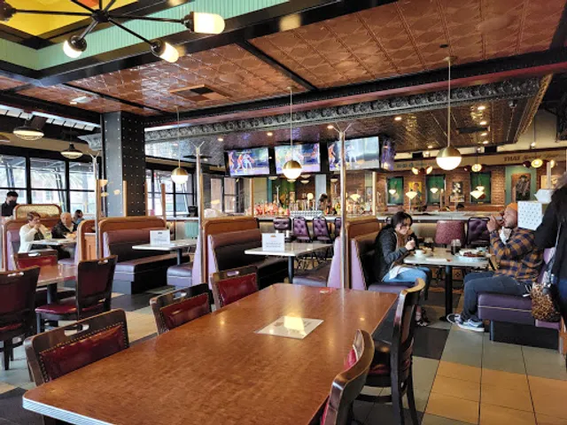 Lucille's Smokehouse Bar-B-Que