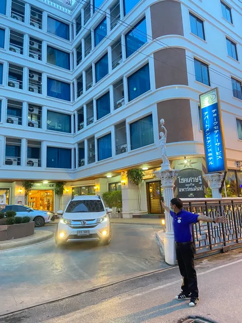 Choke-Set-Thee Serviced Apartments