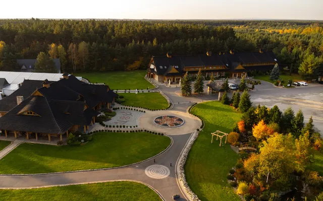 Bajka Hotel & Resort / Restauracja Bajka