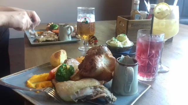 The Dancing Jug (Bournemouth)