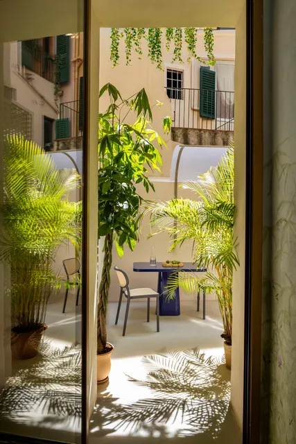 The Wheels Florence Private Living