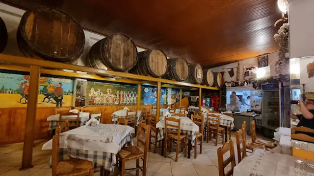 Ταβέρνα Τριχωνίδα