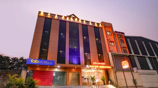 FabHotel Sunshine Residency