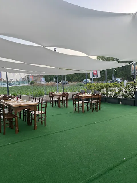 John's Fort Pub Pizzeria Steakhouse