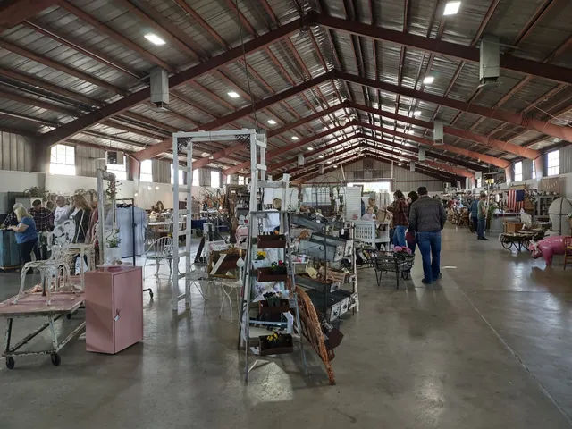 Roses and Rust Marketplace