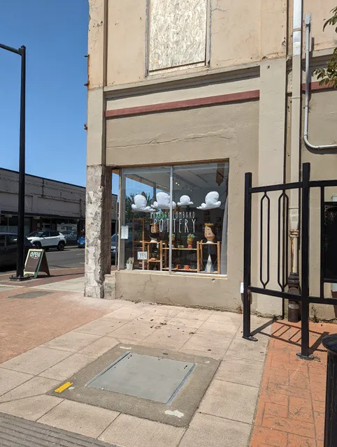 Kristy Lombard Pottery