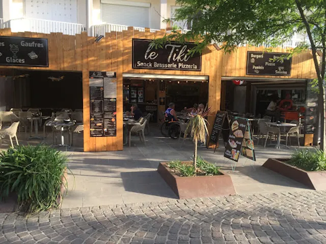 Le Tiki Snack