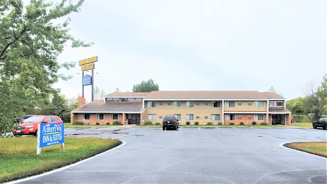 AmeriVu Inn and Suites - Avon