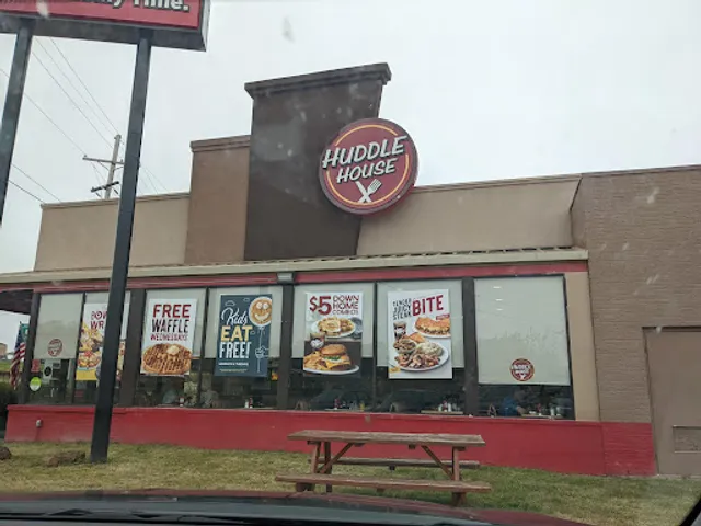 Huddle House