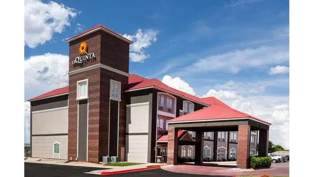 La Quinta Inn & Suites by Wyndham Midland North