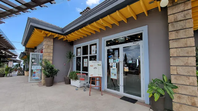 La Creperie - Twin Lakes Tagaytay