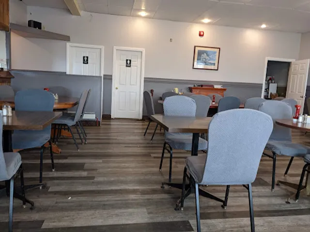 Seal Cove Restaurant & Lounge