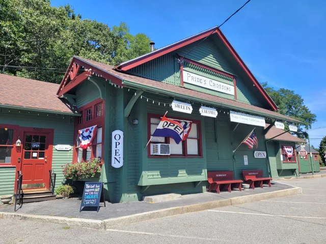 Prides Crossing Confections