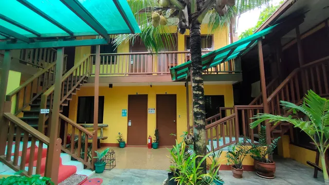 MAM OLSON Pensionne HOUSE