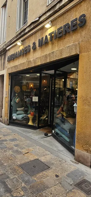 AMBIANCES & MATIERES