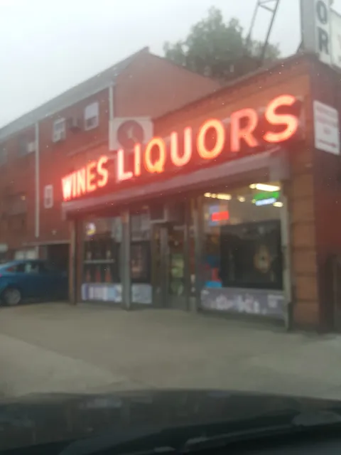 Eason’s Wine & Liquor Store