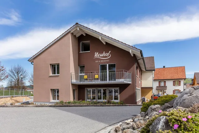 Neuhof Gäste-& Schokohaus