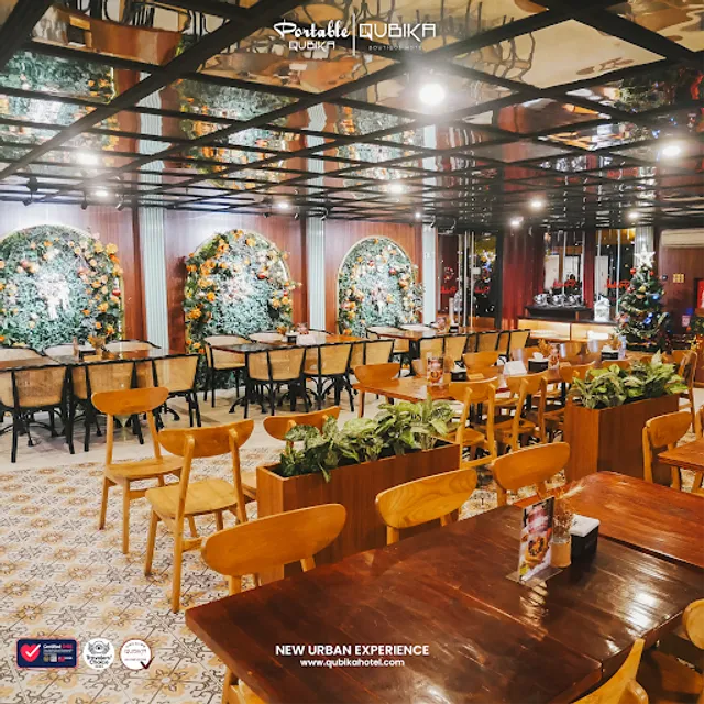 Portable Qubika Kitchen & Lounge