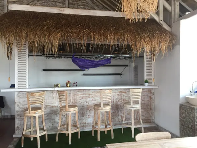 Favorite Bar & Resto