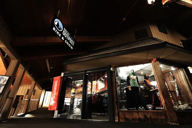 Great Lakes Outpost - The Shop at Cannonsburg