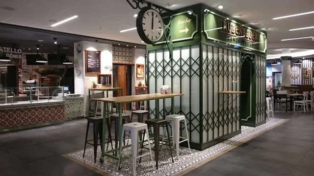 Nürnberger Markthalle | Nürnberg Hauptbahnhof