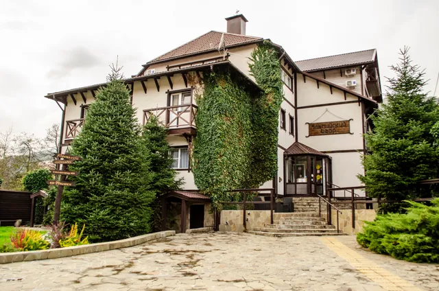 Отель "Альпийский Двор"