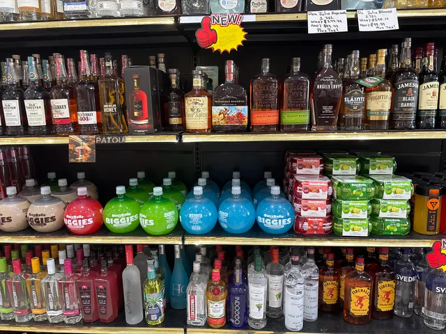 North Tavern / discount liquor store.