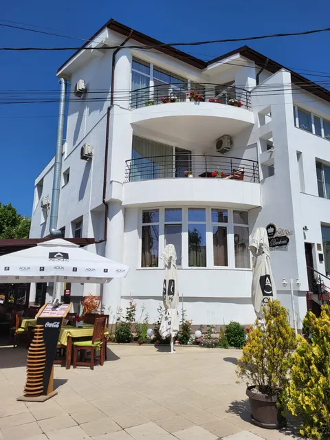 White Duchess Boutique Hotel & Restaurant