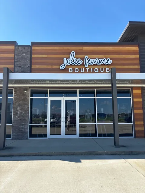 Jolie Femme Boutique