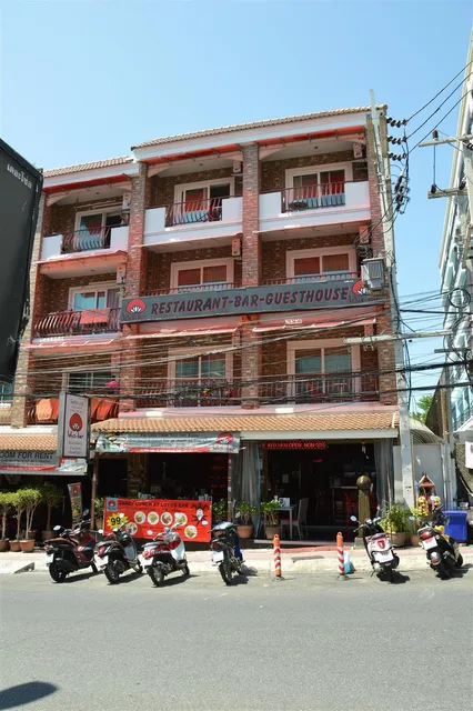 LOTUS ART HÔTEL AND GUESTHOUSE