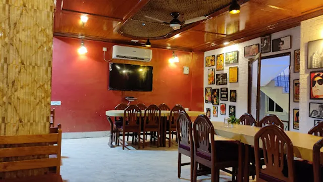 Tadka Veg Family Restaurant
