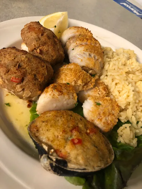 Papa Z's Restaurant and Pizza